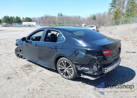 2018 Toyota Camry Se z USA, uszkodzony, nr VIN 4T1B11HK2JU143880